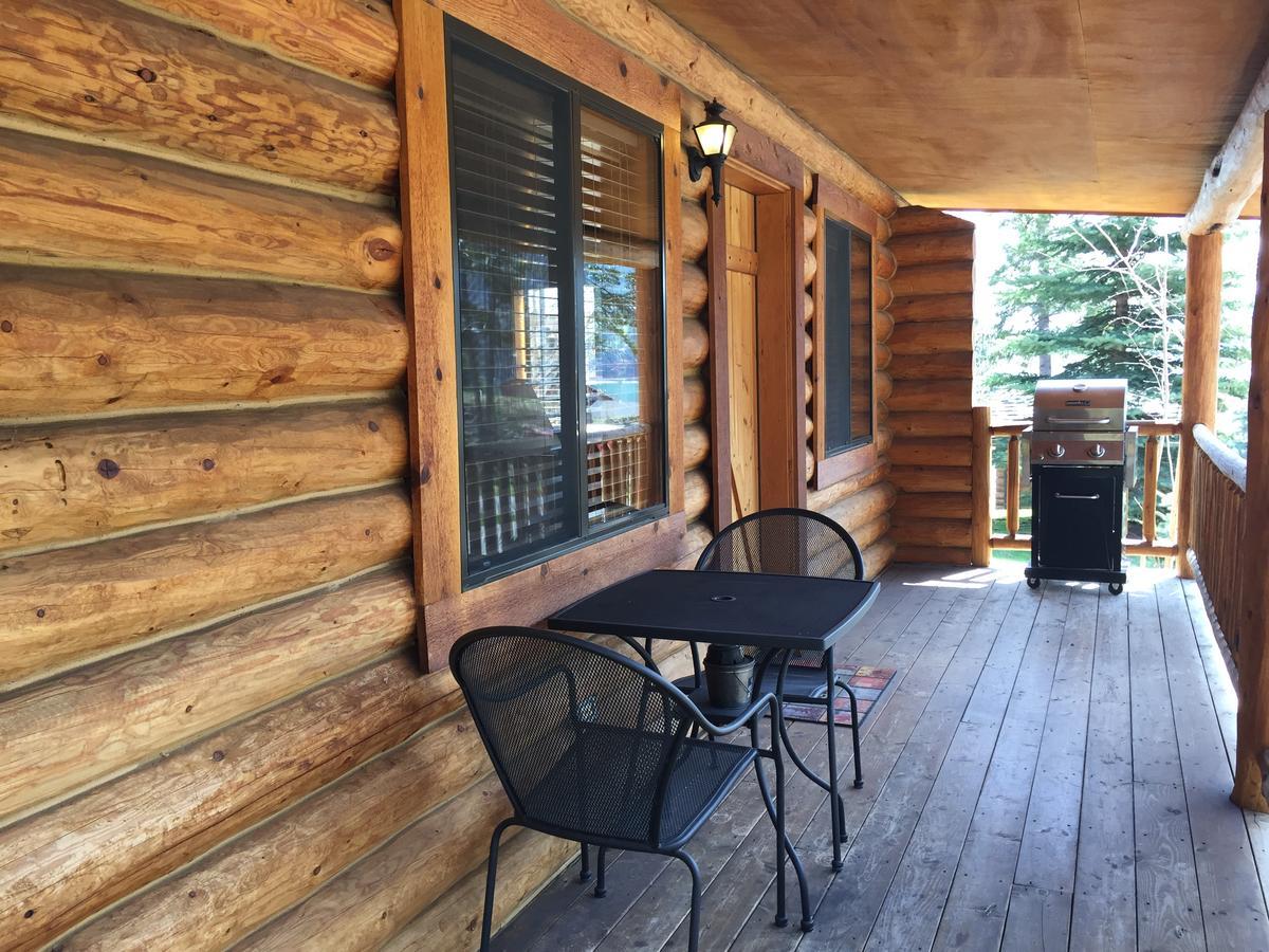 Отель Somers Bay Log Cabin Lodging Экстерьер фото