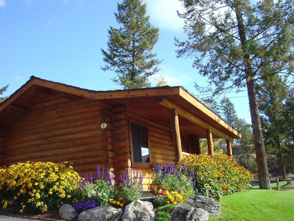 Отель Somers Bay Log Cabin Lodging Экстерьер фото